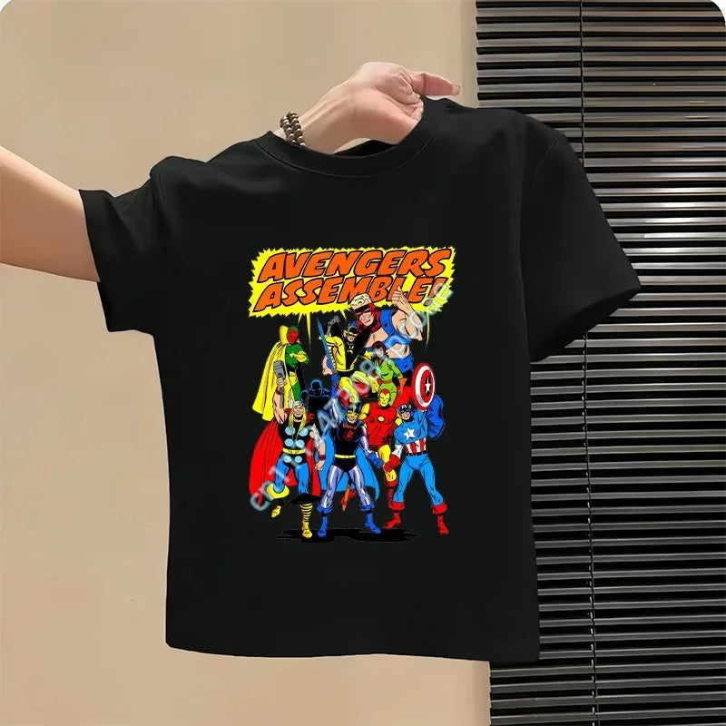 T-shirt per bambini Avengers - Design squadra a fumetti Nera