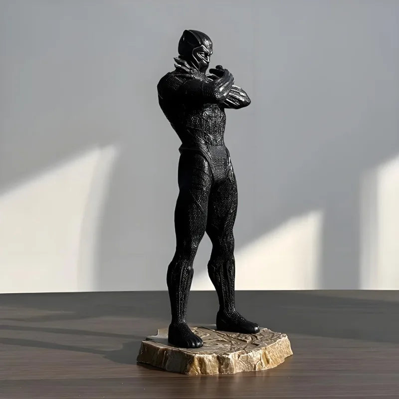 Statua Avengers Black Panther - Edizione Deluxe in PVC 23cm