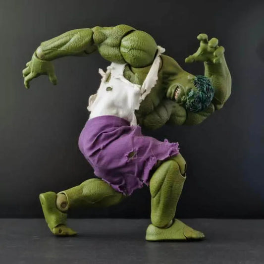 Figurine Hulk - Édition Combat Vêtements Déchirés