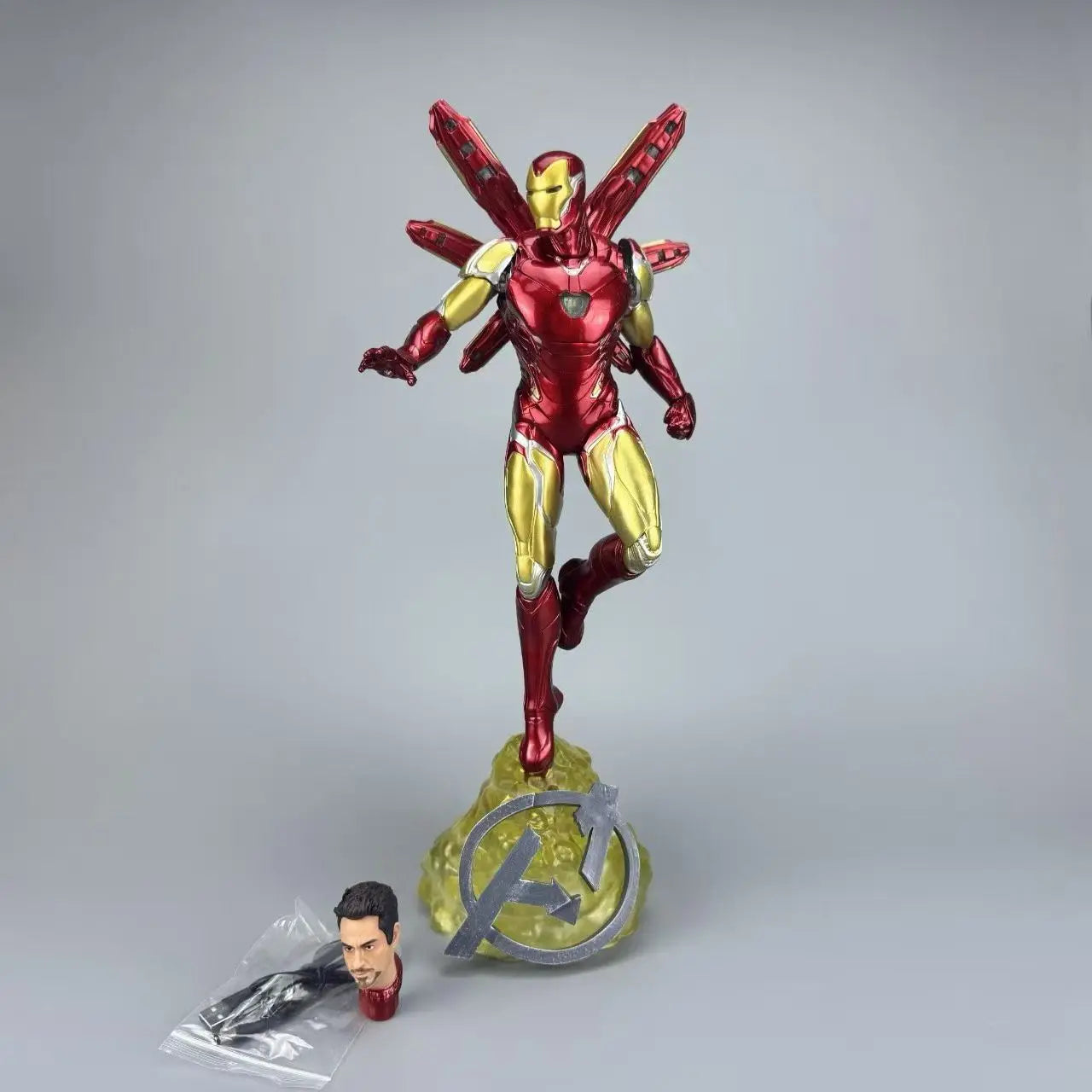 Statue Iron Man Double Tête LED - Skyline Nocturne Avengers