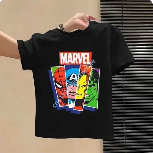 Camiseta infantil Los Vengadores Marvel Tiras de retratos - Negra